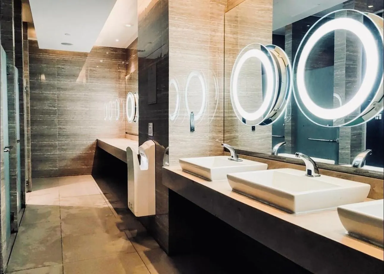 Hotel The Gramercy Residences 1Br Suite With 600Mbps Wifi Netflix & Free Amenities Makati City Philippines