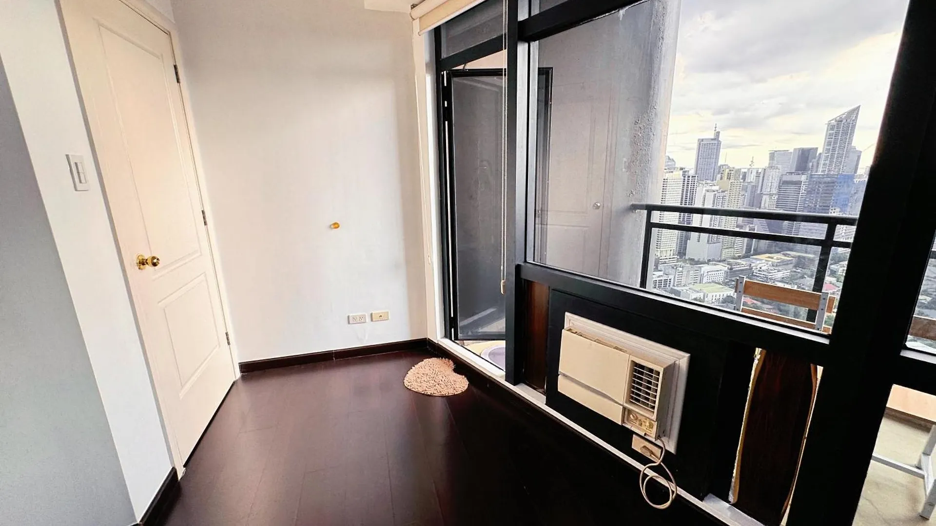 The Gramercy Residences 1Br Suite With 600Mbps Wifi Netflix & Free Amenities Makati City Philippines
